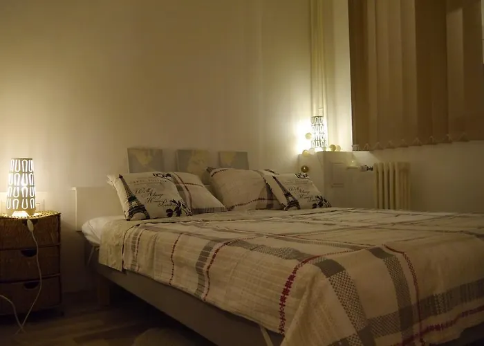 Готель Urban Nest Dorobanti *