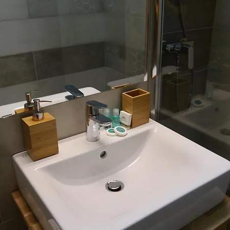 호텔 Urban Nest Dorobanti 부쿠레슈티